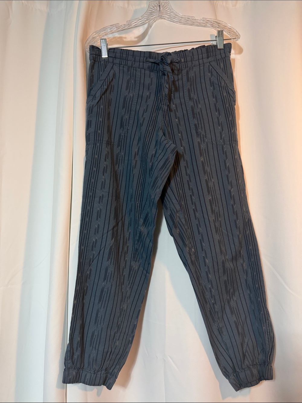 Prana Women's 100% Organic Cotton Charcoal Tribal Striped Drawstring Jogger B7